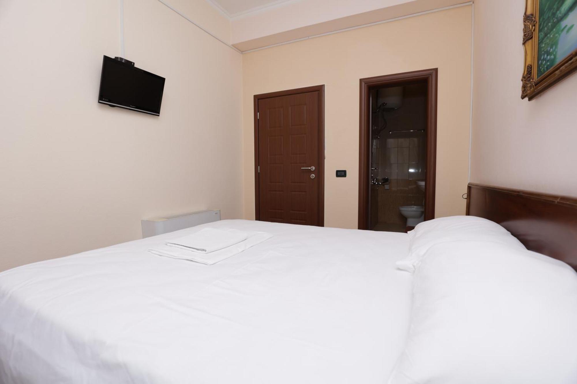 Mema Resort Tirana Exteriör bild