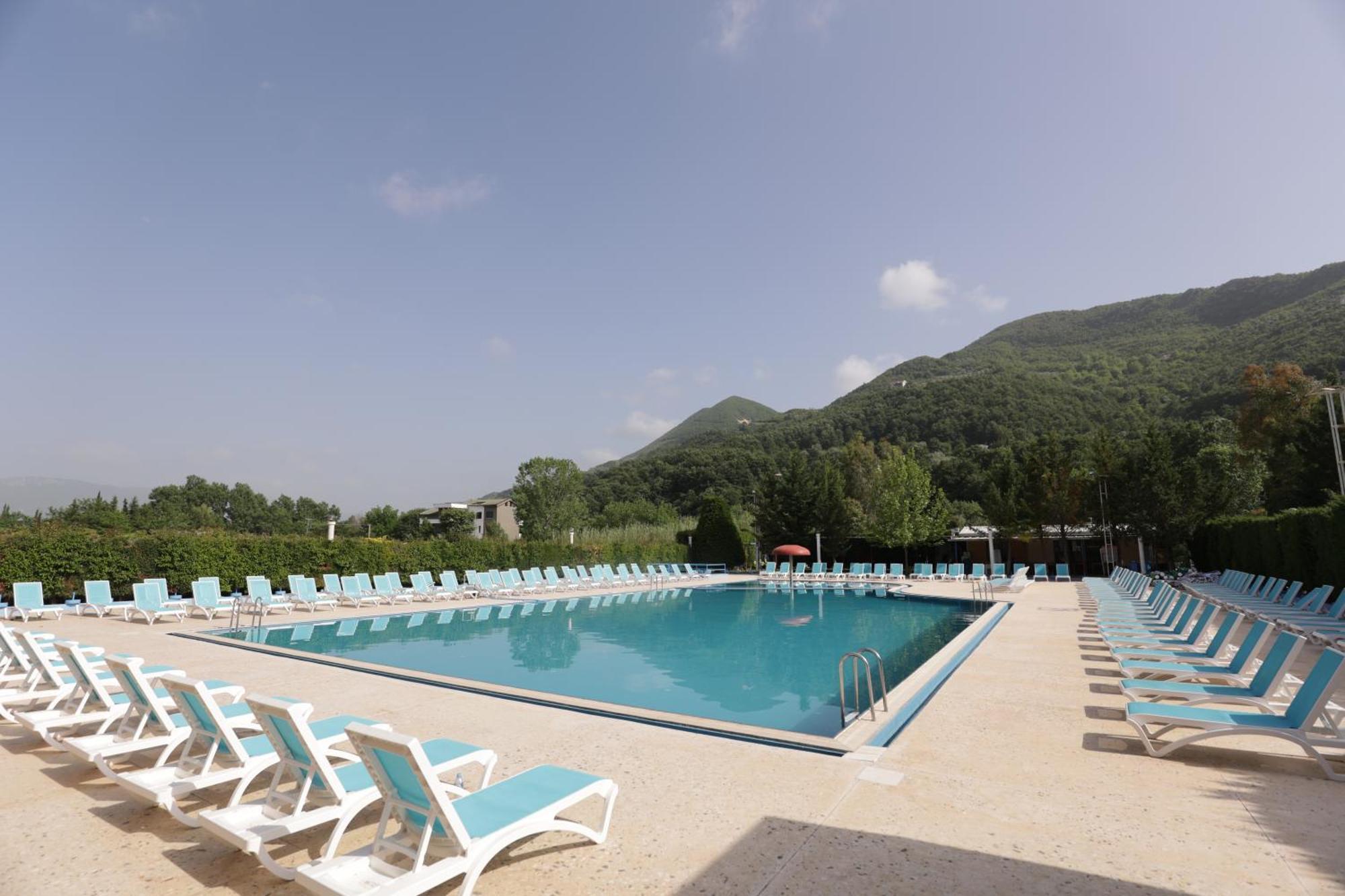 Mema Resort Tirana Exteriör bild