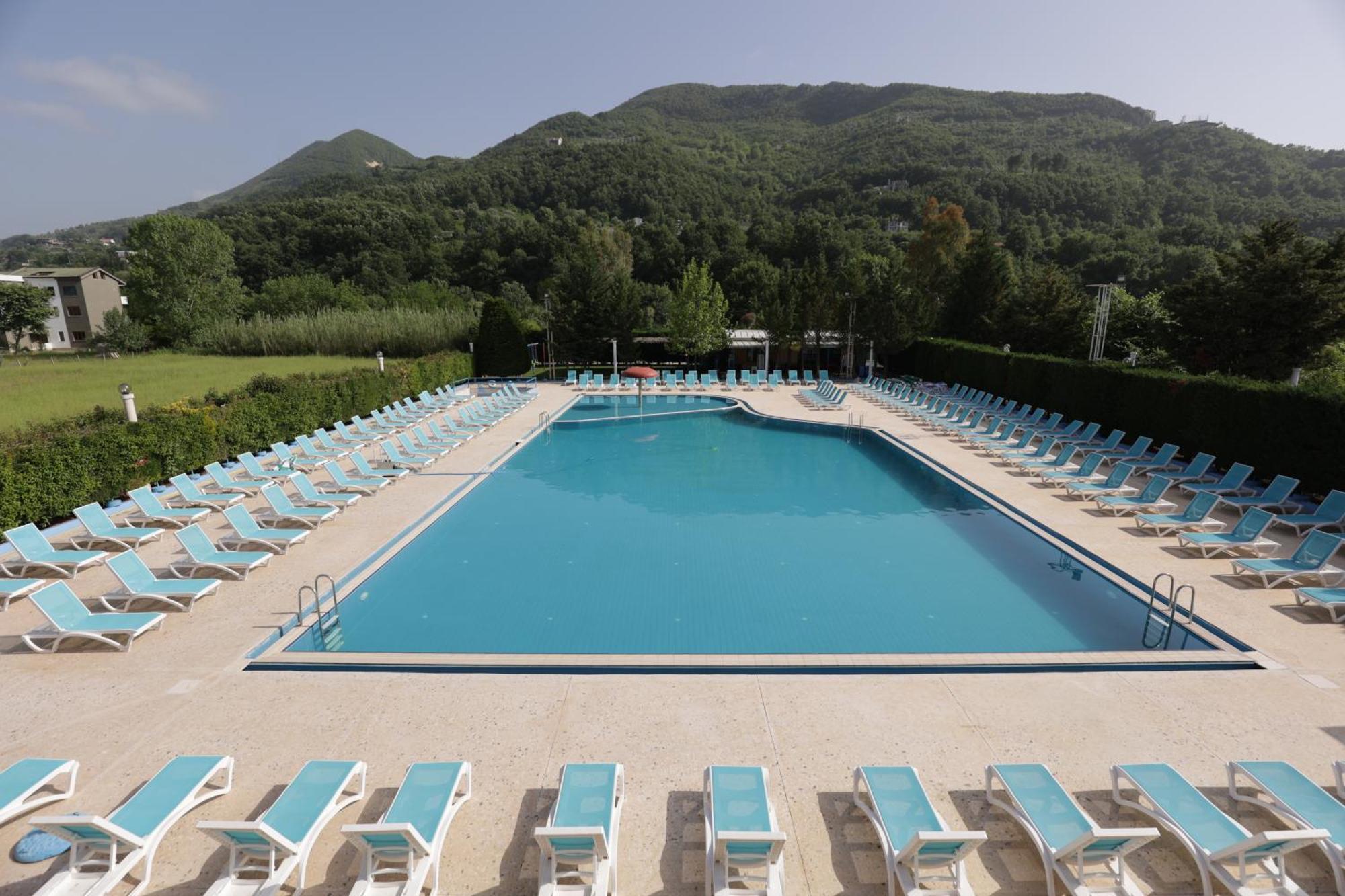 Mema Resort Tirana Exteriör bild