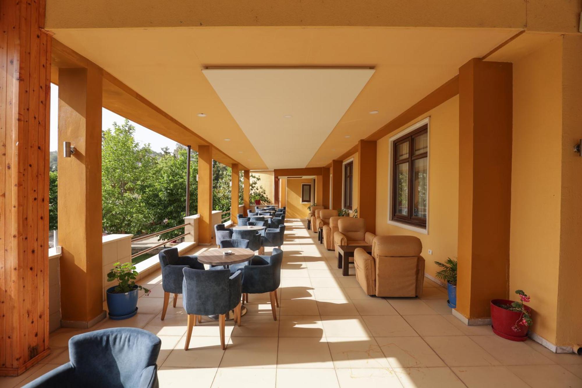 Mema Resort Tirana Exteriör bild