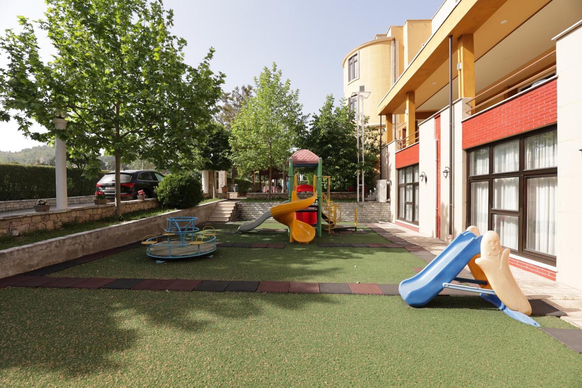 Mema Resort Tirana Exteriör bild