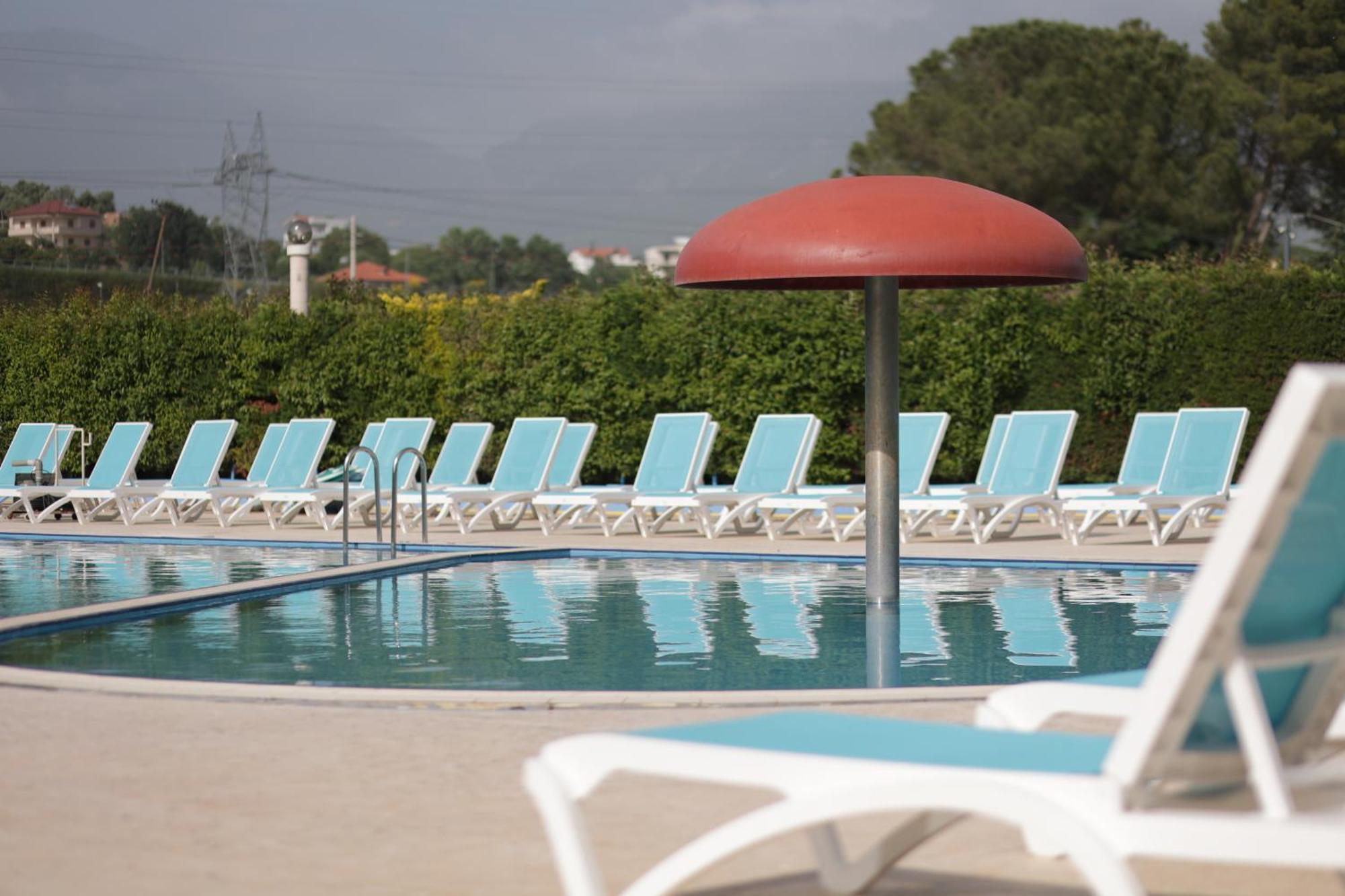 Mema Resort Tirana Exteriör bild